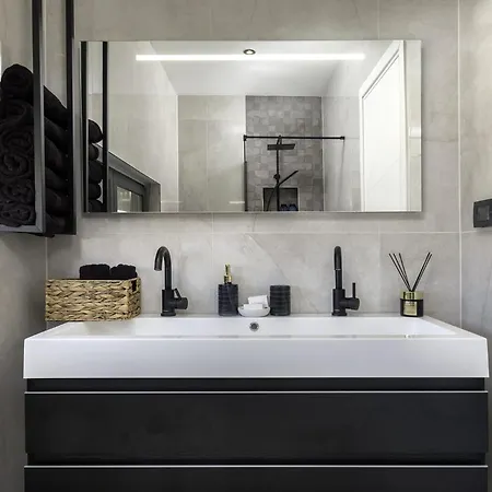Luxury With Private Heated Pool *
